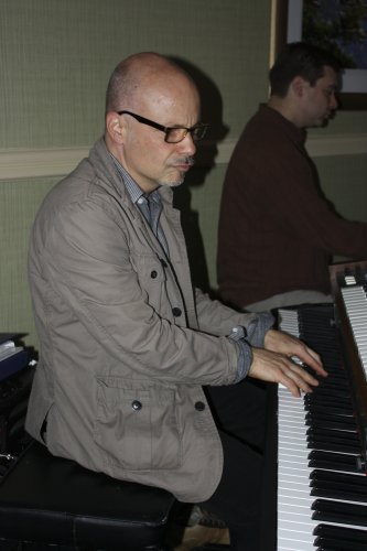Craig Jaster tickles the ivory for the Groovemakers, who entertained the crowd with some jazz standards.
