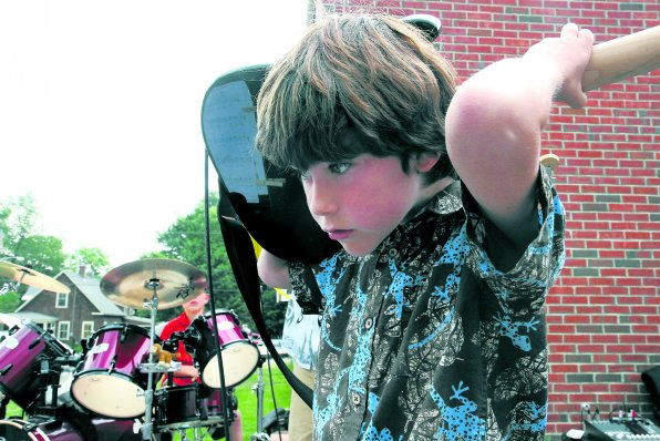 <em><strong>LONG TAIL MONKEYS</strong></em></p><p>The tweens will scream over these talented teens! Homegrown hearthrobs Long Tail Monkeys take the stage in Bicentennial Square at 3 p.m. Thursday.