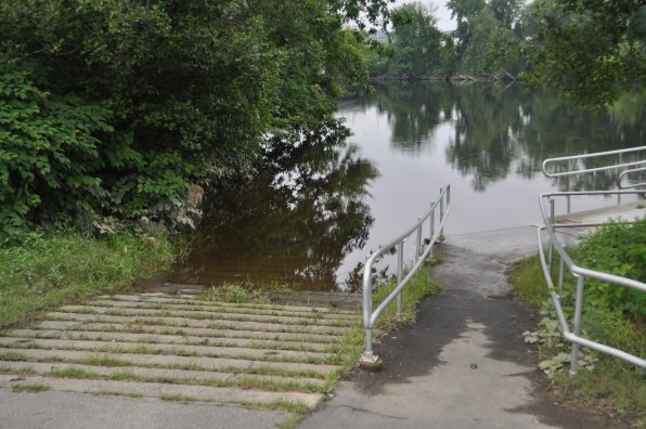 7. This is the entrance to the luxurious Insider pool, also known as the Merrimack River. It’s also the boat launch at Everett Arena on Loudon Road.