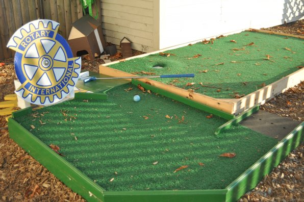 We found the Rotary’s mini golf hole from Market Days at Ballard’s this week. We also curiously found ice cream in our hands and less money in our wallets when we left.