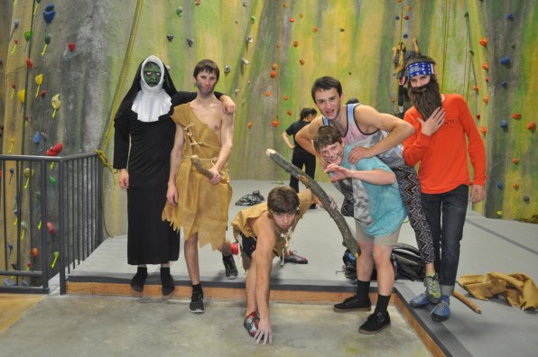 Mark Wheeler (Frankenstein nun), Cooper Bloch and Brad Fauteux (cavemen), Zac Cressey (a cat), Miah Czarnecki (unknown – even by him) and Troy Fauteux (Uncle Willy from Duck Dynasty).
