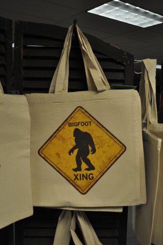 These handbags are available with non-Bigfoot graphics on them, too, if you’re interested.