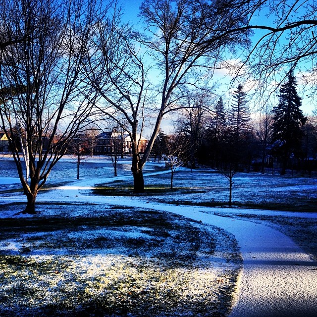 Welp, it looks like it’s the time of year when it snows and then there is snow on the ground for the next 10 months or so. But it’s not the time of year where we are grumpy about it yet! So thanks to Instagram user @megnutty for taking this picture o snow at its prettiest, dusting a scenic walkway.
