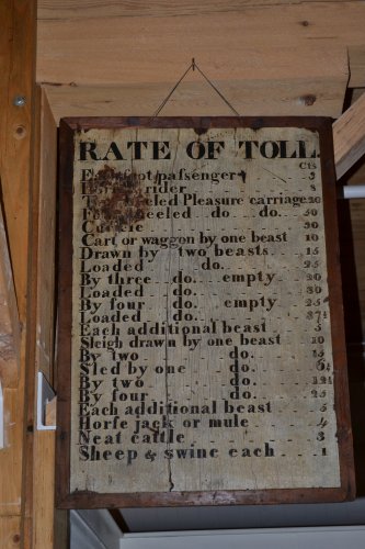 A toll sign from the Cornish Bridge.