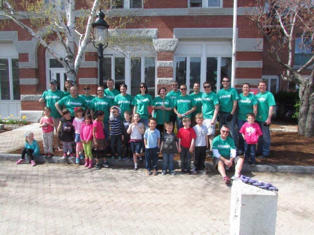‘Tis the season for spring cleaning (wait, can we say ‘tis the season if it’s not winter? We hope so, otherwise we’re facing two sanctions already). Thankfully for the Concord Family YMCA, employees of Fidelity Investments stopped by May 7 to jazz up the Child Development Center as part of Fidelity Cares Volunteer Day. The playground and front entrance received a thorough wash, and even the bus got a good scrub in. So when does Fidelity want to send a crew over to the Insider office?