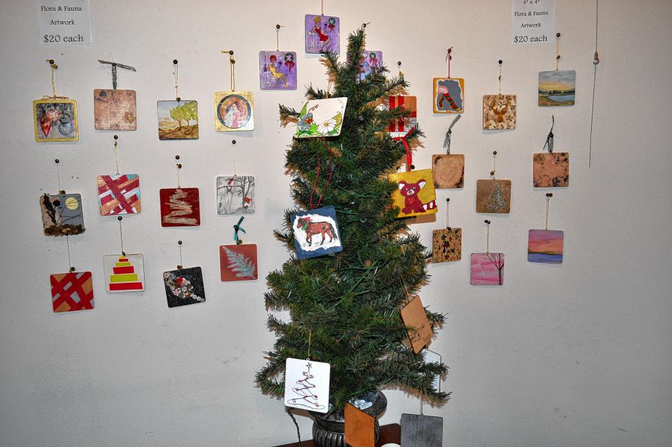 That is one of Kimball Jenkins’s fake Christmas tree with ornaments you can buy for your tree. - 
