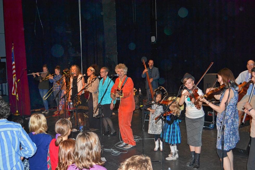 Dan Zanes and Friends put on another groovin’ show for the Friendly Kitchen. (TIM GOODWIN / Insider staff) - 
