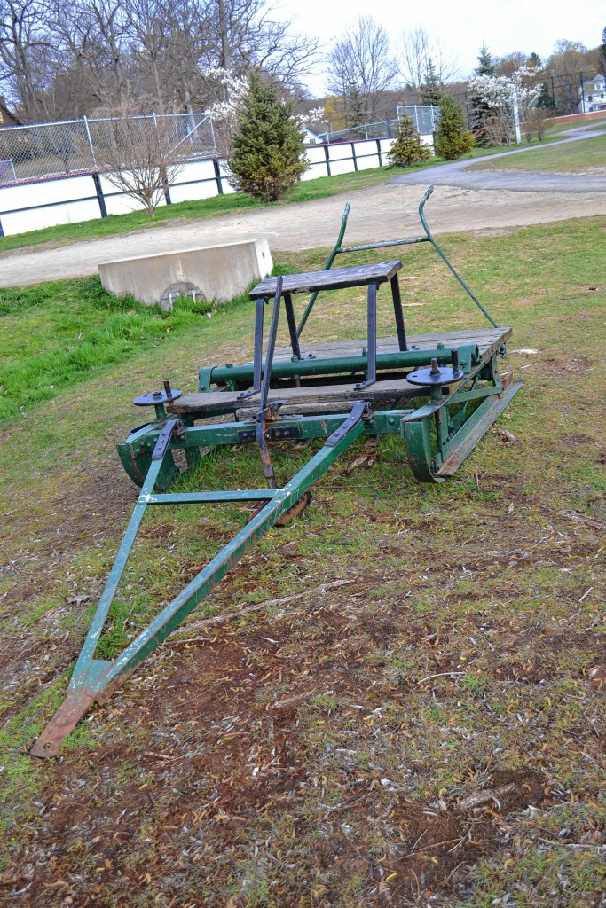 we came across this nifty contraption at White Park. What we do know is that it’s pretty old