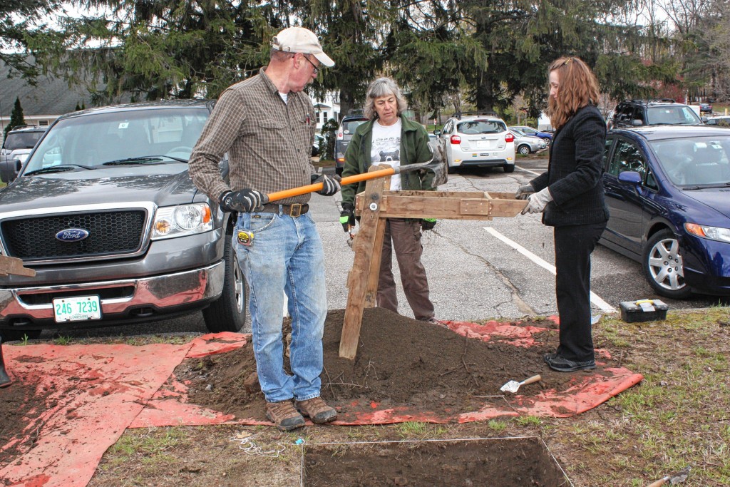 JON BODELL—Insider staffDig Days 2 was held on Pillsbury Street in Concord last week.