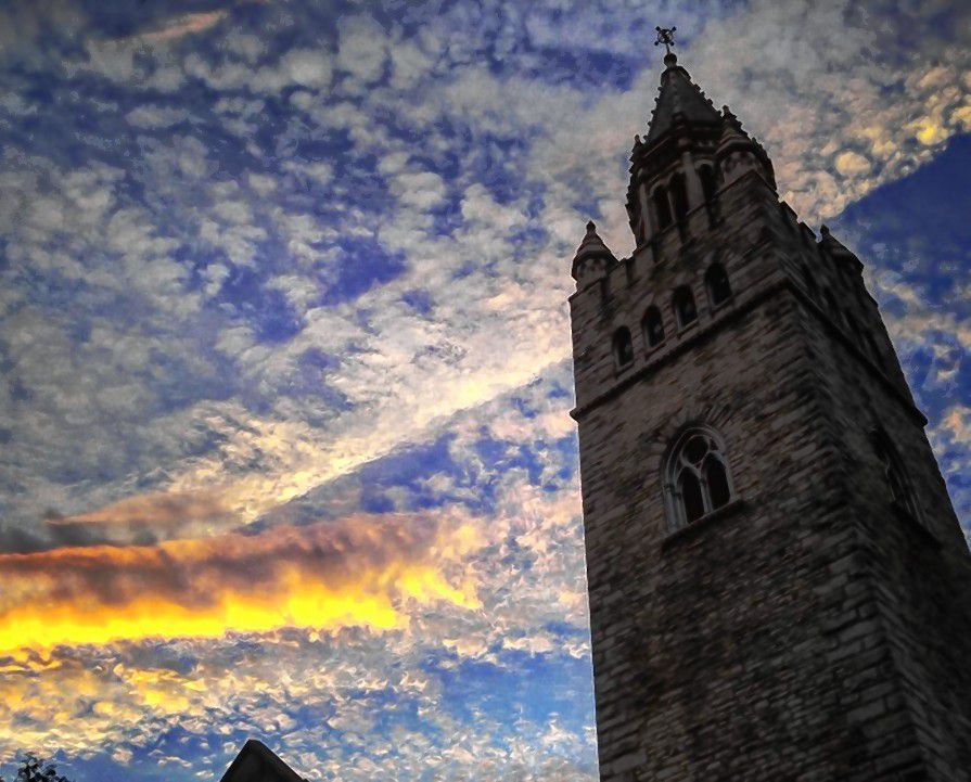 Instagram user @hdimond took this cool shot of the Sacred Heart Church steeple at sunset. That sky looks straight-up painted, doesn't it? If you take a cool pic and put it on Instagram, tag us with #concordinsider!