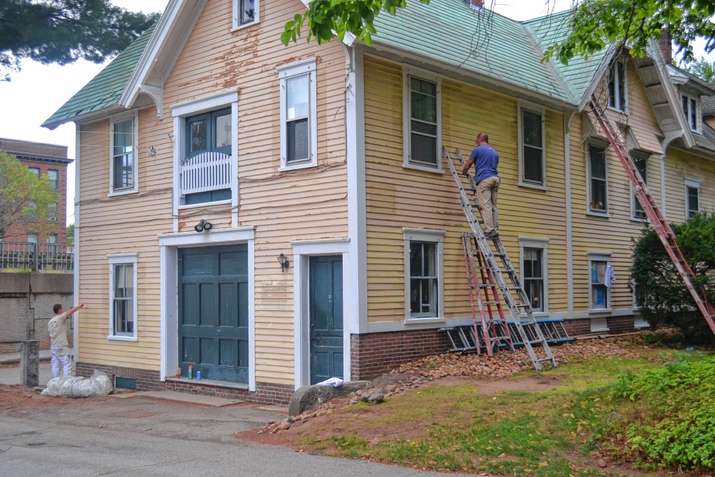 Tim Goodwin—Insider staffThe Yellow House at Kimball-Jenkins Estate is getting a fresh coat of paint.