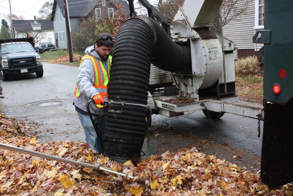 Tim spent a morning with the Concord General Services crew collecting leaves on the Heights.