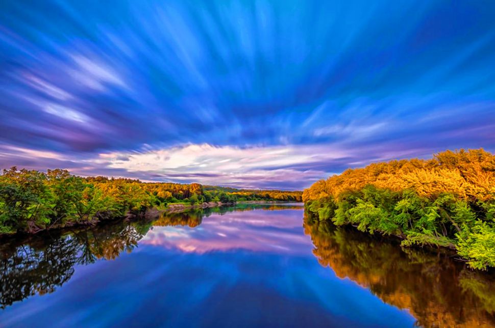 We see a lot of nice landscape shots on Instagram, but sometimes one catches our eye more than the rest. This here is exactly one of those shots. User @tluziphoto – whose IG page is a goldmine of landscape and architectural photography – captured this long-exposure shot of the Merrimack River from the Interstate 93 bridge near NHTI. He was even nice enough to list all the settings he used on his camera (for instance, he used a shutter speed of about 2 minutes on this one, he says), so you can try to replicate it yourself, if you think you’re up to it. Nice shot, @tluziphoto! Instagram user @tluziphoto