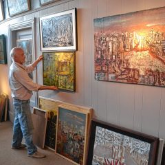 Longtime friends want to show off their art