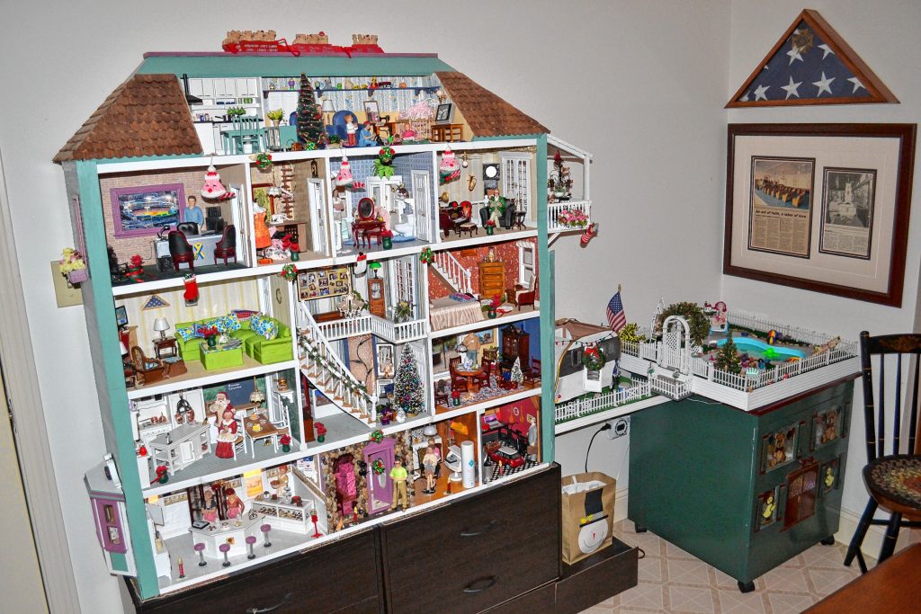 dollhouses to build