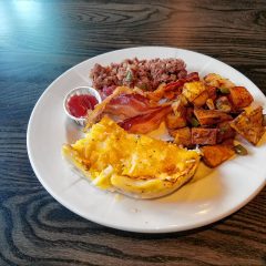 What are the breakfast hours like in Concord?