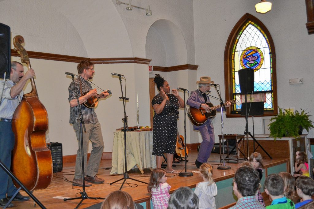 Dan Zanes played a pair of benefit concerts for the Friendly Kitchen last weekend at the Concord Community Music School. TIM GOODWIN / Insider staff