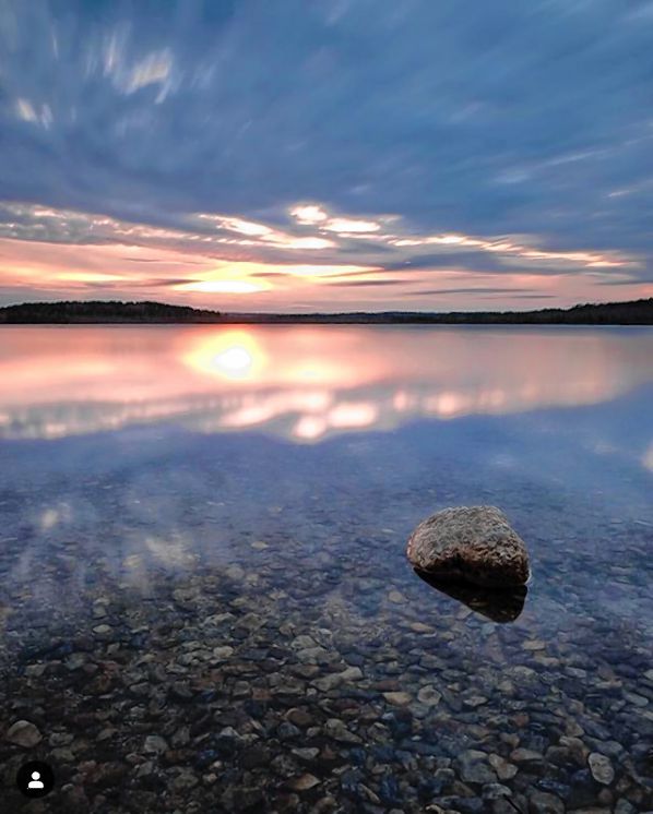 We’re pretty big fans of landscape/nature shots, and Instagram is loaded with all kinds of them. This shot here, by user @sheldonmckinley_, really grabbed our attention last week. The photographer, Sheldon McKinley, used a full 2-minute long exposure to capture the sunset over Turee Pond behind Bow High School, and the results speak for themselves. If there is a heaven, it has to look like this. Nice shot, @sheldonmckinley_! Instagram user @sheldonmckinley_